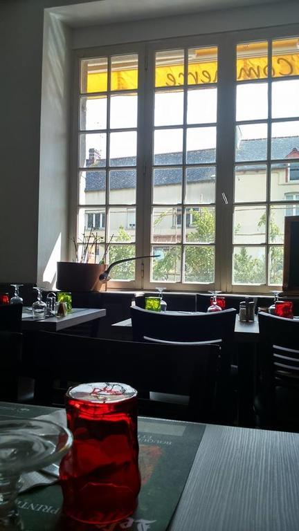 Hotel Restaurant Du Commerce La Gouesniere Luaran gambar